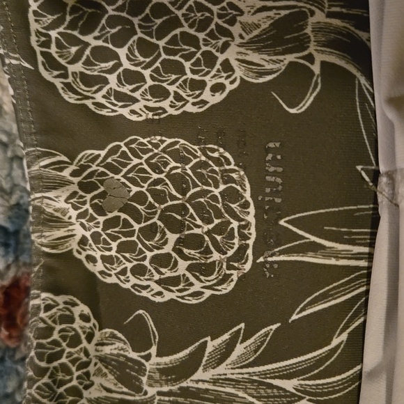 The OG Army Green Pineapple Runners - Picture 4 of 5